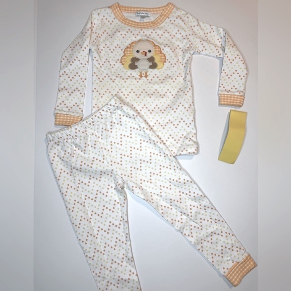 Magnolia Baby Other - NET Magnolia Baby 2 Piece Thanksgiving Pajamas Set Size 2